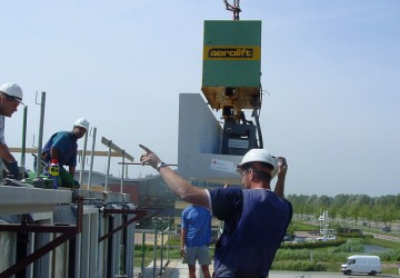 Vacuum lifter of Aerolift which is used during construction activities