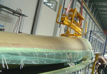 This vacuum lifter of Aerolift is used to handle windmill wings
